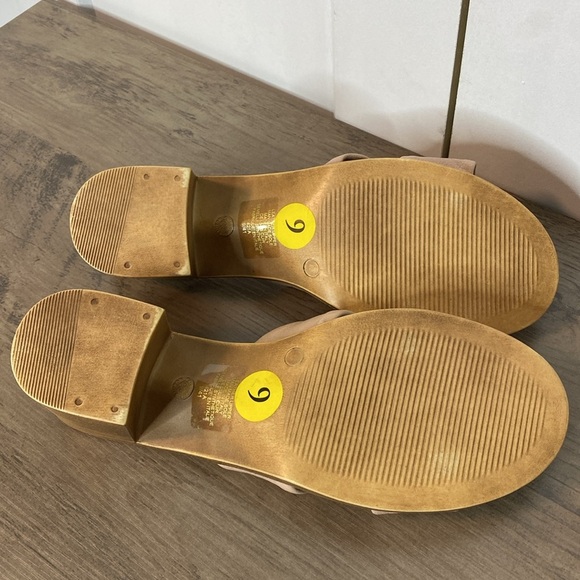 Mila Paoli | Tan/ Light Pink Rose Knotted Women's Leather Sandals - US 9 - Picture 6 of 7